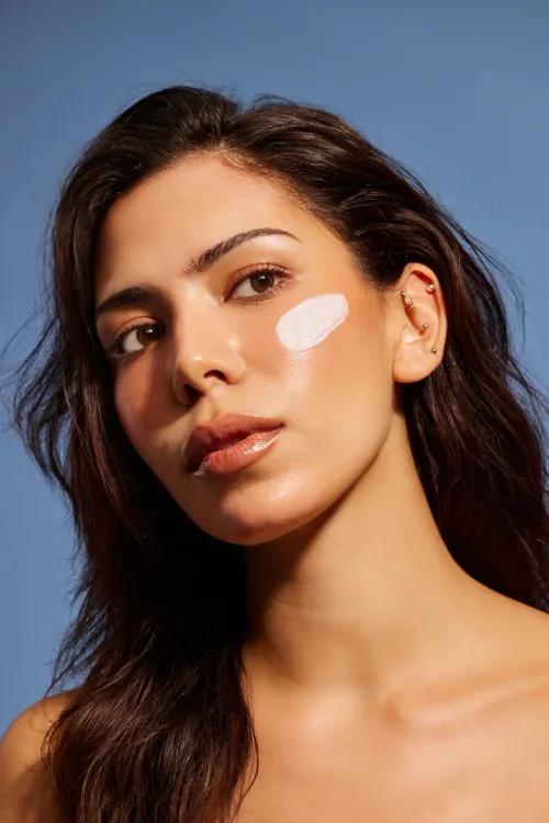 House Of Hur Weightless Sun Fluid Spf 50, 50ml